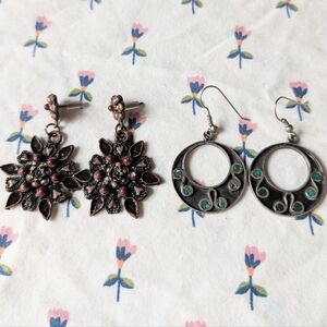 Ornate Vintage Dangling Earrings Set